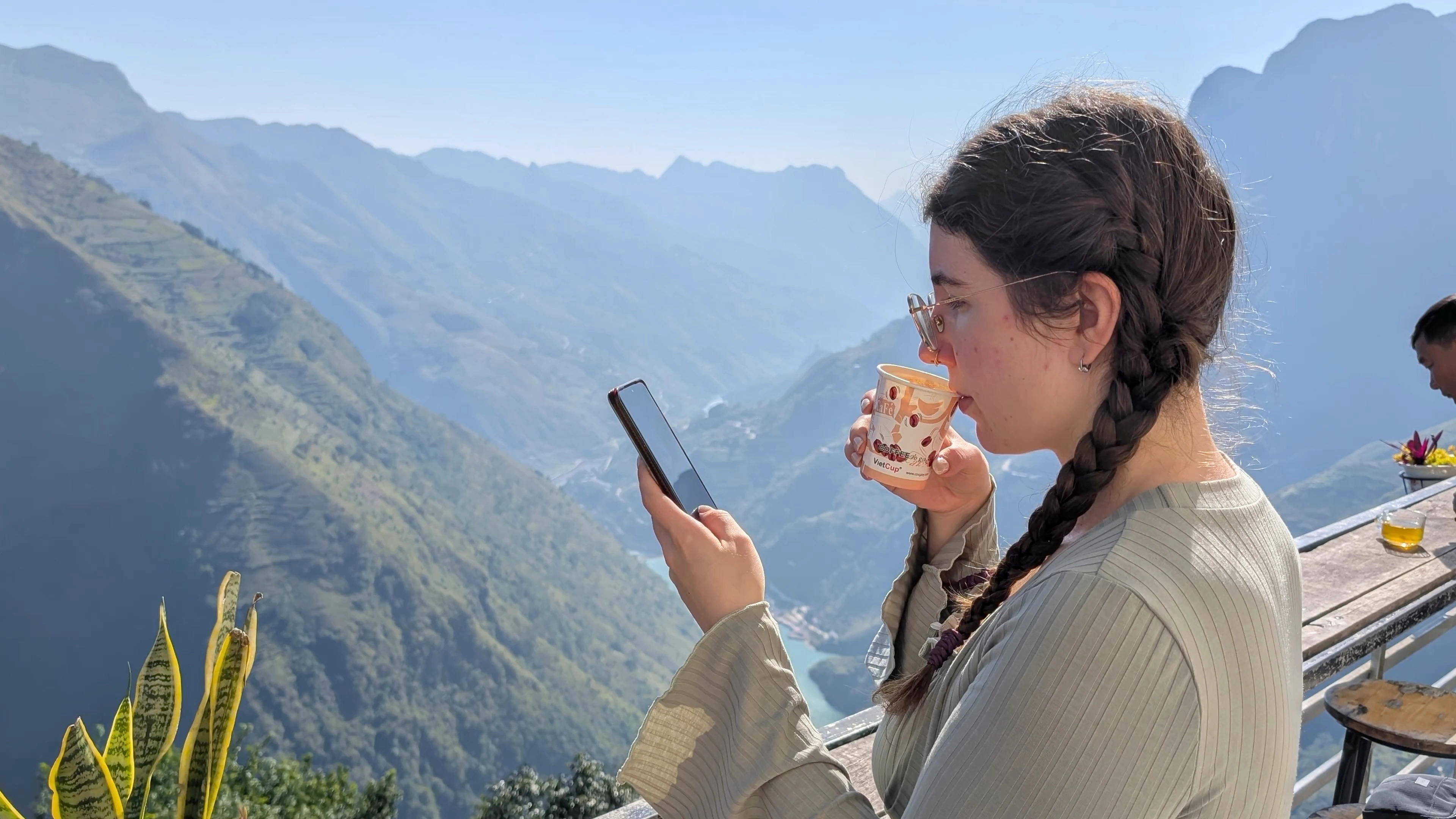 Best eSIM for Family Travel in Vietnam 2026