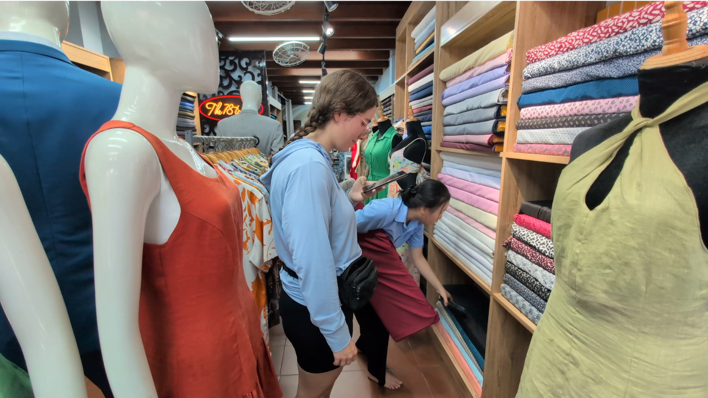 Hoi An Tailor Shop Fabric Picking
