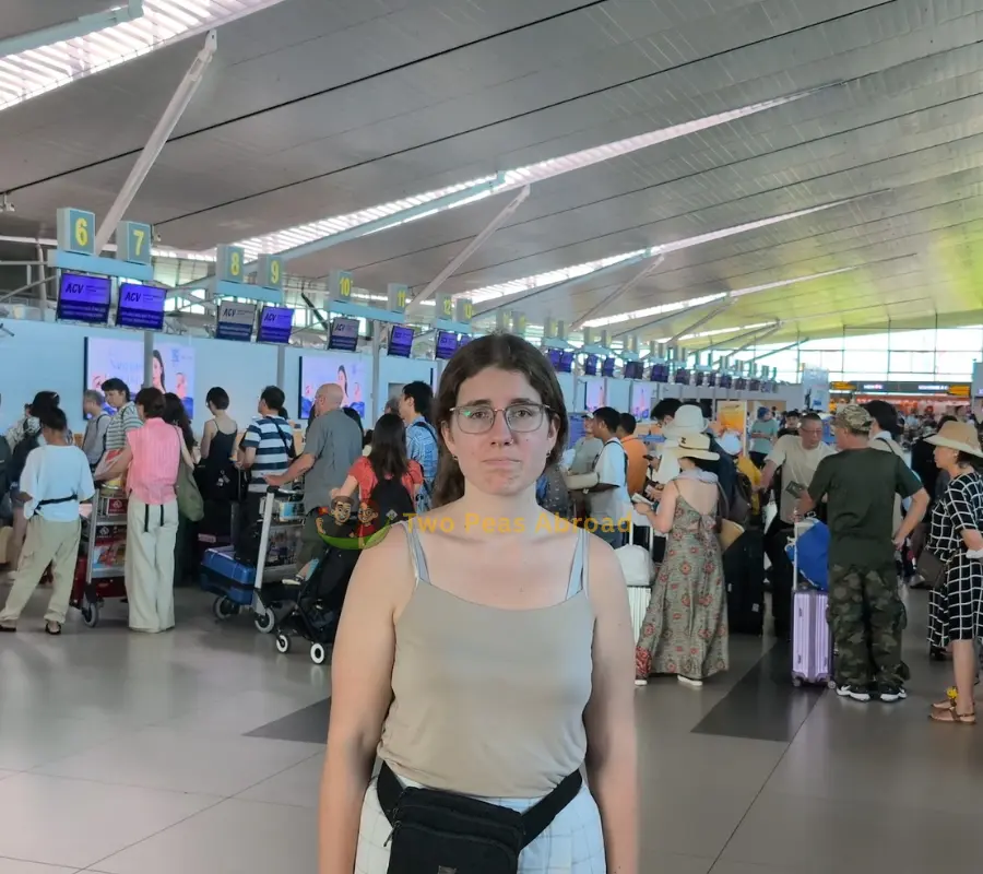 Vietnam airport long immigration queues